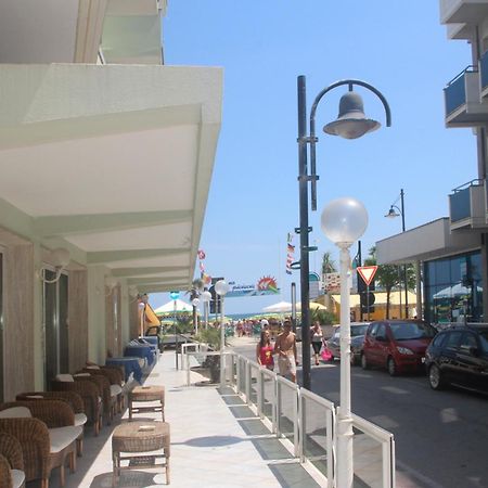Hotel Bellavista-Olympic Rimini Eksteriør billede